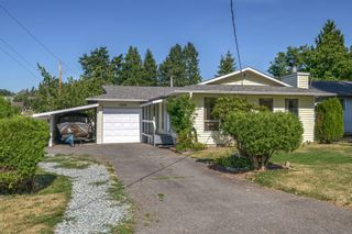 Photo 2: 11184 CHARLTON Street in Maple Ridge: Southwest Maple Ridge House for sale : MLS®# R2609923