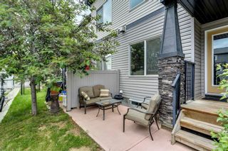 Photo 2: 453 Copperpond Landing SE in Calgary: Copperfield Row/Townhouse for sale : MLS®# A1218261