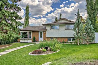 Photo 2: 7915 Huntwick Crescent NE in Calgary: Huntington Hills Detached for sale : MLS®# A2063274