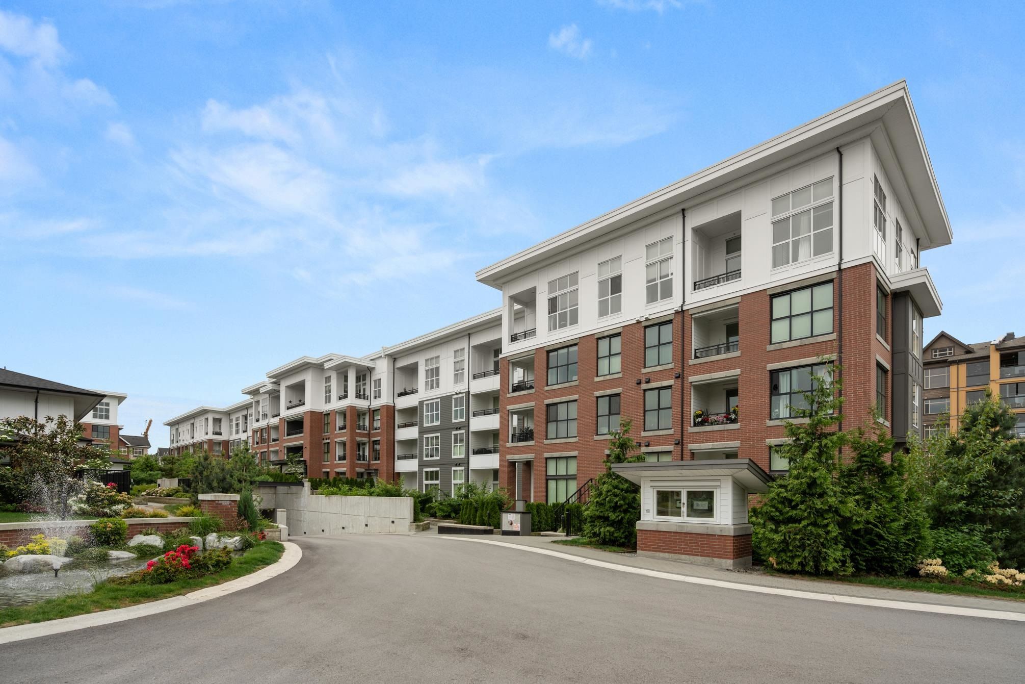 Main Photo: A419 8150 207 Street in Langley: Willoughby Heights Condo for sale in "Union Park" : MLS®# R2780127