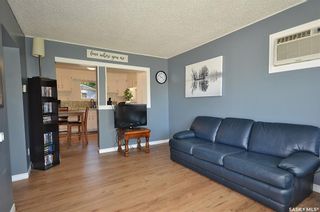 Photo 4: 748 5th Street East in Prince Albert: East Flat Residential for sale : MLS®# SK909382