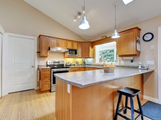 Photo 6: 1658 Narissa Rd in Sooke: Sk Whiffin Spit House for sale : MLS®# 900383