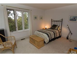 Photo 12: 3487 Camcrest Pl in VICTORIA: SE Mt Tolmie House for sale (Saanich East)  : MLS®# 683546