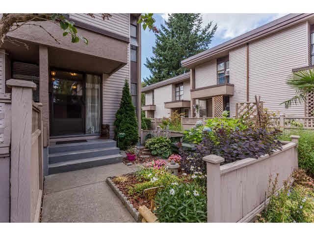 Main Photo: 49 13809 102 Avenue in Surrey: Whalley Townhouse for sale in "The Meadows" (North Surrey)  : MLS®# F1447952