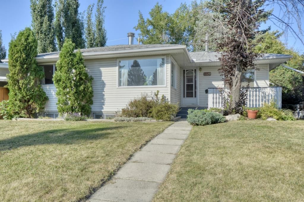 Main Photo: 3320 Boulton Road NW in Calgary: Brentwood Detached for sale : MLS®# A1138459