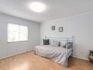Photo 15: 162 145 KING EDWARD Street in Coquitlam: Central Coquitlam Manufactured Home for sale in "MILL CREEK PARK" : MLS®# R2313988