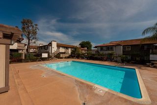 Photo 6: 9877 Caspi Gardens Dr Unit 1 in Santee: Residential for sale (92071 - Santee)  : MLS®# 210007974