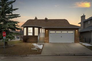 Photo 1: 300 Lakeside Greens Crescent: Chestermere Detached for sale : MLS®# A2120317