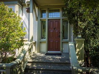 Photo 5: 454 Newport Ave in Oak Bay: OB South Oak Bay House for sale : MLS®# 951565