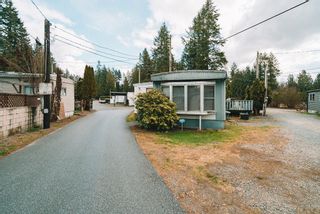 Photo 1: 23204 CALVIN Crescent in Maple Ridge: East Central Manufactured Home for sale in "GARIBALDI VILLAGE" : MLS®# R2766312