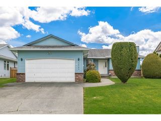 Photo 1: 18868 121B Avenue in Pitt Meadows: Central Meadows House for sale : MLS®# R2688118