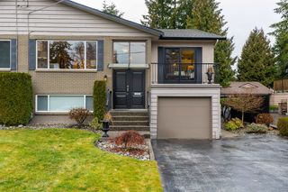 Photo 2: 580 DRAYCOTT Street in Coquitlam: Central Coquitlam 1/2 Duplex for sale in "LAURENTIAN - BELAIRE & MUNDY PARK" : MLS®# R2746133