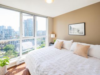 Photo 10: 1104 1155 SEYMOUR Street in Vancouver: Downtown VW Condo for sale in "BRAVA" (Vancouver West)  : MLS®# R2717968