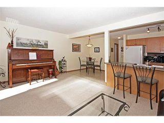 Photo 11: 2337 EVERSYDE Avenue SW in Calgary: Evergreen House for sale : MLS®# C4052711