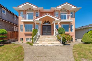 Photo 1: 4825 VENABLES Street in Burnaby: Brentwood Park House for sale (Burnaby North)  : MLS®# R2745037