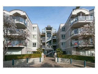 Photo 18: 103 2250 SE MARINE Drive in Vancouver: Fraserview VE Condo for sale in "WATERSIDE" (Vancouver East)  : MLS®# V1110847