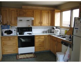 Photo 4: 32 WHITERAM Gate NE in CALGARY: Whitehorn Residential Detached Single Family for sale (Calgary)  : MLS®# C3309648