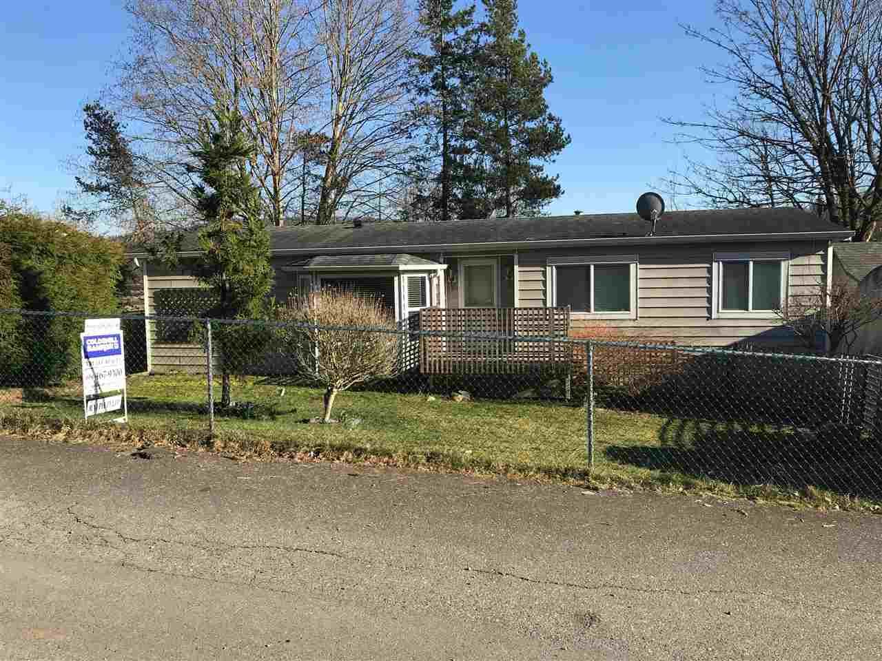 Main Photo: 128 10221 WILSON Street in Mission: Stave Falls Manufactured Home for sale in "Triple Creek Estates" : MLS®# R2334559