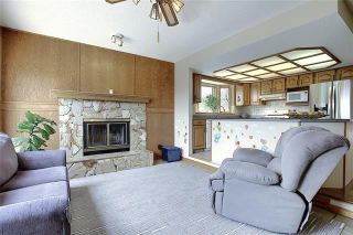Photo 13: 4 STRATHBURY Circle SW in Calgary: Strathcona Park Detached for sale : MLS®# C4301110