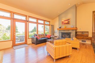 Photo 11: 3953 Locarno Lane in Saanich: SE Arbutus House for sale (Saanich East)  : MLS®# 911019