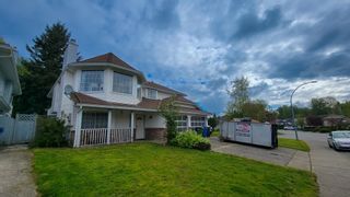 Photo 1: 2901 CROSSLEY Drive in Abbotsford: Abbotsford West House for sale : MLS®# R2883351