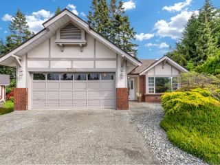 Photo 1: 3701 N Arbutus Dr in COBBLE HILL: ML Cobble Hill House for sale (Malahat & Area)  : MLS®# 841306