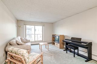 Photo 4: 410 130 25 Avenue SW in Calgary: Mission Apartment for sale : MLS®# A2015508