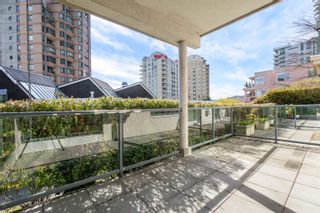 Main Photo: 103 2242 MARINE Drive in West Vancouver: Dundarave Condo for sale in "Oceanic Gardens" : MLS®# R2880917