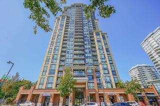 Photo 1: 610 10777 UNIVERSITY Drive in Surrey: Whalley Condo for sale in "City Point" (North Surrey)  : MLS®# R2872105