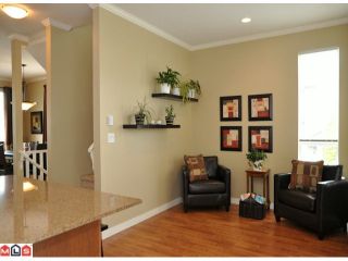 Photo 5: 50 16789 60TH Avenue in Surrey: Cloverdale BC Townhouse for sale in "Laredo" (Cloverdale)  : MLS®# F1014213
