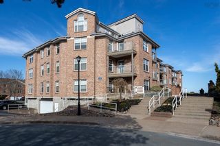 Photo 1: 107 30 Waterfront Drive in Bedford: 20-Bedford Residential for sale (Halifax-Dartmouth)  : MLS®# 202307357