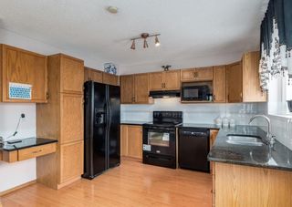 Photo 4: 20 Martin Crossing Rise NE in Calgary: Martindale Detached for sale : MLS®# A1110584