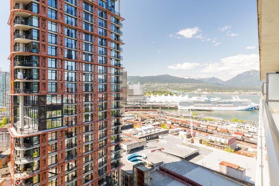 Photo 9: Photos: 2305 108 W CORDOVA STREET in Vancouver: Downtown VW Condo for sale (Vancouver West)  : MLS®# R2365393