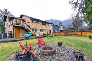Photo 4: 1485 MAPLE Crescent in Squamish: Brackendale House for sale : MLS®# R2755003