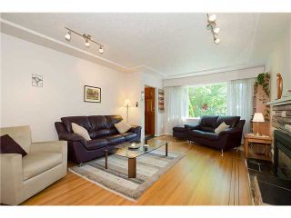 Photo 4: 3691 W 21ST Avenue in Vancouver: Dunbar House for sale in "DUNBAR" (Vancouver West)  : MLS®# V1062910