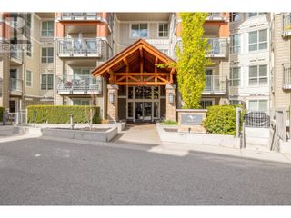 Photo 3: 1089 Sunset Drive Unit# 407 in Kelowna: House for sale : MLS®# 10311566