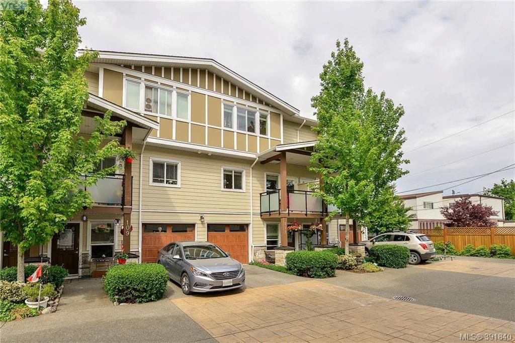 Main Photo: 111 2889 Carlow Rd in VICTORIA: La Langford Proper Row/Townhouse for sale (Langford)  : MLS®# 787688