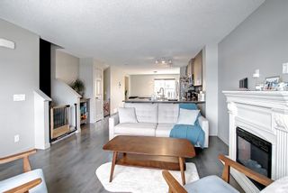 Photo 4: 305 Legacy Boulevard SE in Calgary: Legacy Row/Townhouse for sale : MLS®# A1188524
