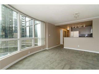 Photo 4: 702 588 BROUGHTON Street in Vancouver: Coal Harbour Condo for sale in "HARBOURSIDE PARK" (Vancouver West)  : MLS®# V978566