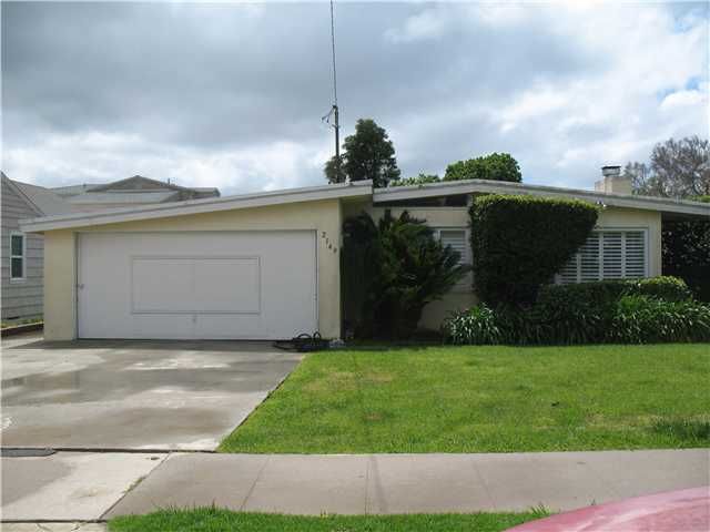Main Photo: PACIFIC BEACH House for sale : 3 bedrooms : 2149 Reed