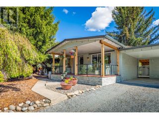 Photo 2: 3155 Mathews Road in Kelowna: Agriculture for sale : MLS®# 10304947