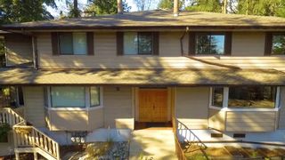 Photo 2: 932 BERKLEY Road in North Vancouver: Blueridge NV Townhouse for sale in "BERKLEY SQUARE" : MLS®# R2441702