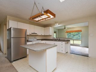 Photo 7: 2836 Woodhaven Rd in Sooke: Sk French Beach House for sale : MLS®# 863540