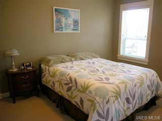 Photo 7: 51 DeGoutiere Place in VICTORIA: VR Six Mile Residential for sale (View Royal)  : MLS®# 326600