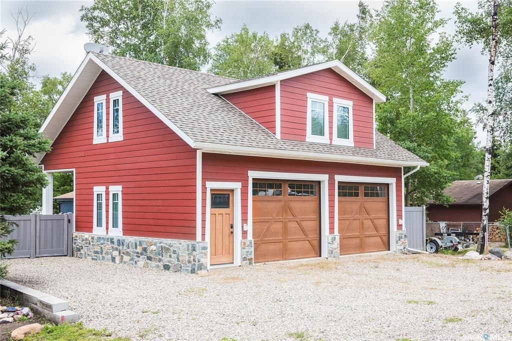 Main Photo: 251 Lakeshore Drive in Emma Lake: Residential for sale : MLS®# SK905830