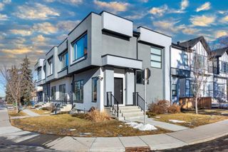 Main Photo: 302 32 Avenue NE in Calgary: Highland Park Row/Townhouse for sale : MLS®# A2131453