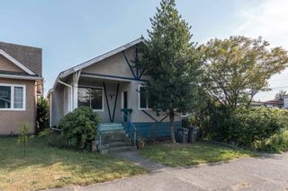 Photo 2: 2736 E GEORGIA Street in Vancouver: Renfrew VE House for sale (Vancouver East)  : MLS®# R2599667
