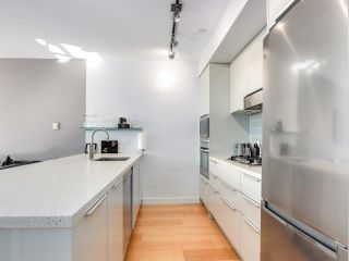 Photo 11: 404 71 E PENDER Street in Vancouver: Downtown VE Condo for sale in "EAST" (Vancouver East)  : MLS®# R2874521