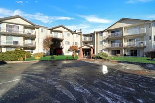 Photo 1: 311 2780 WARE Street in Abbotsford: Central Abbotsford Condo for sale in "Chelsea House" : MLS®# R2775153