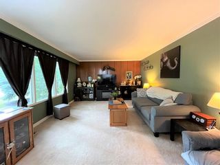 Photo 2: 147 Talon Bay in Winnipeg: Pulberry Residential for sale (2C)  : MLS®# 202318464